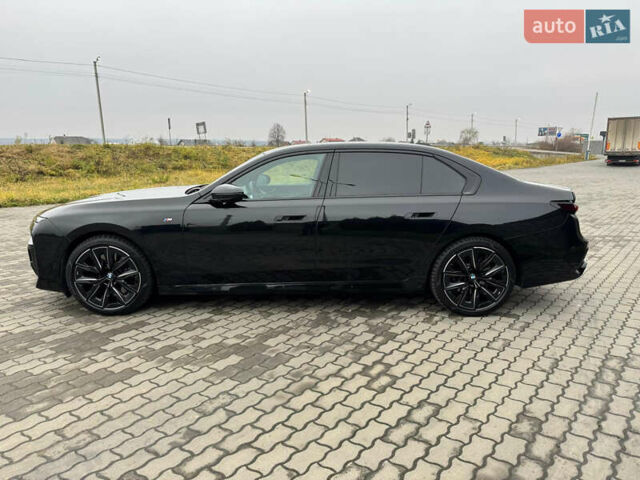 Чорний БМВ 7 Серія, об'ємом двигуна 3 л та пробігом 17 тис. км за 129000 $, фото 8 на Automoto.ua