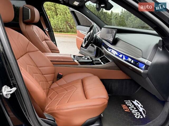 Черный БМВ 7 Серия, объемом двигателя 4.39 л и пробегом 25 тыс. км за 139900 $, фото 33 на Automoto.ua