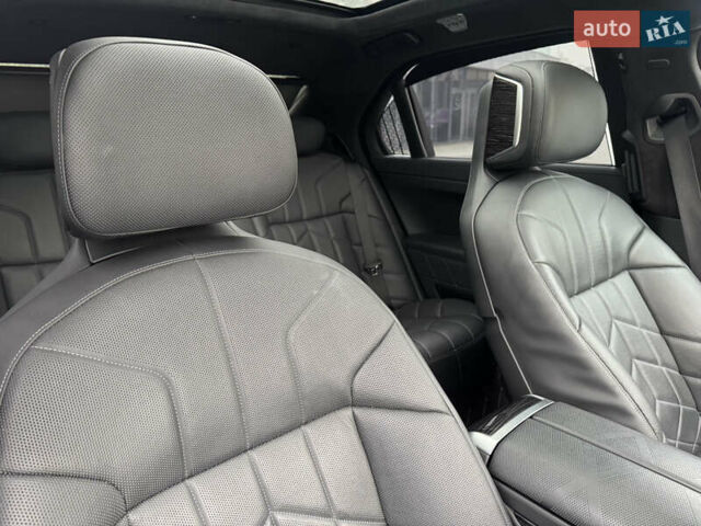 Чорний БМВ 7 Серія, об'ємом двигуна 2.99 л та пробігом 84 тис. км за 115000 $, фото 33 на Automoto.ua