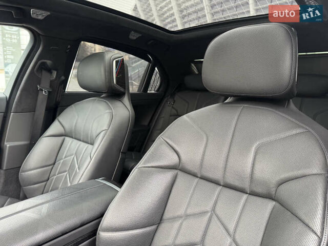 Чорний БМВ 7 Серія, об'ємом двигуна 2.99 л та пробігом 84 тис. км за 115000 $, фото 14 на Automoto.ua