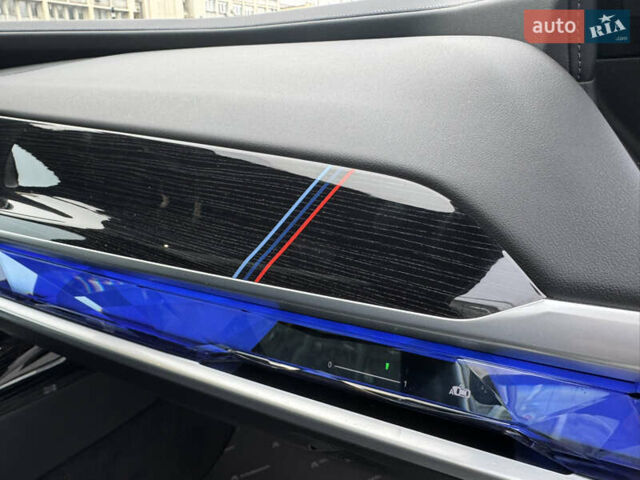 Чорний БМВ 7 Серія, об'ємом двигуна 2.99 л та пробігом 84 тис. км за 115000 $, фото 34 на Automoto.ua