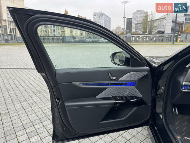 Чорний БМВ 7 Серія, об'ємом двигуна 2.99 л та пробігом 84 тис. км за 115000 $, фото 11 на Automoto.ua