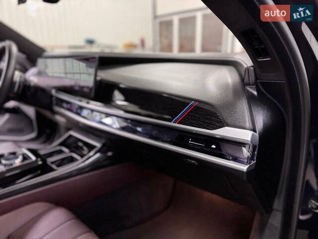 Черный БМВ 7 Серия, объемом двигателя 2.99 л и пробегом 42 тыс. км за 125000 $, фото 33 на Automoto.ua