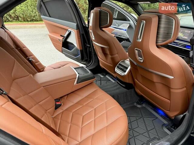 Черный БМВ 7 Серия, объемом двигателя 4.39 л и пробегом 25 тыс. км за 139900 $, фото 50 на Automoto.ua