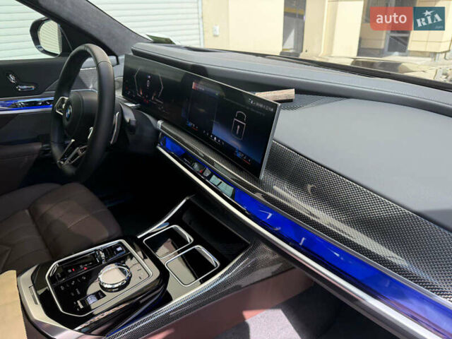 Черный БМВ 7 Серия, объемом двигателя 2.99 л и пробегом 24 тыс. км за 135000 $, фото 19 на Automoto.ua