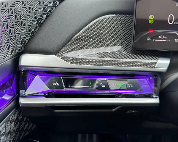 Чорний БМВ 7 Серія, об'ємом двигуна 3 л та пробігом 17 тис. км за 129000 $, фото 17 на Automoto.ua