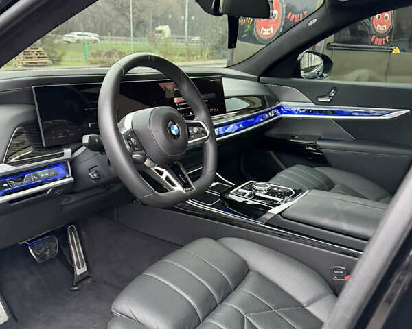 Чорний БМВ 7 Серія, об'ємом двигуна 2.99 л та пробігом 60 тис. км за 124999 $, фото 18 на Automoto.ua