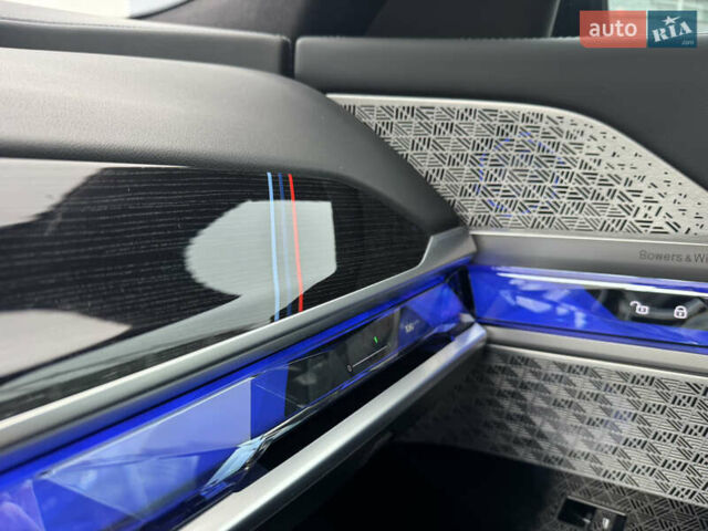 Чорний БМВ 7 Серія, об'ємом двигуна 2.99 л та пробігом 84 тис. км за 115000 $, фото 18 на Automoto.ua