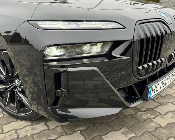 Чорний БМВ 7 Серія, об'ємом двигуна 3 л та пробігом 17 тис. км за 129000 $, фото 4 на Automoto.ua