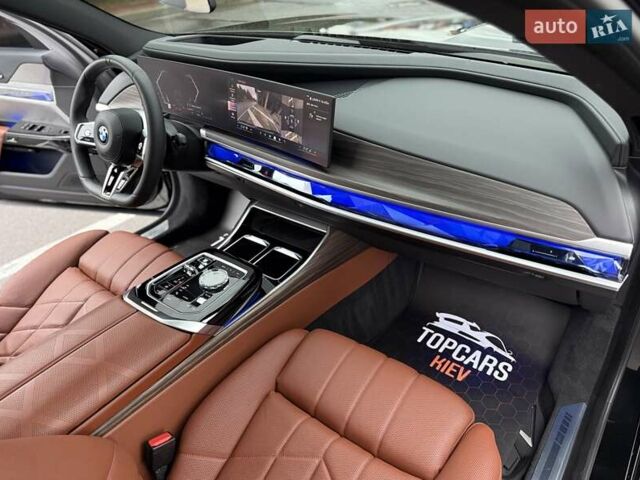 Черный БМВ 7 Серия, объемом двигателя 4.39 л и пробегом 25 тыс. км за 139900 $, фото 39 на Automoto.ua