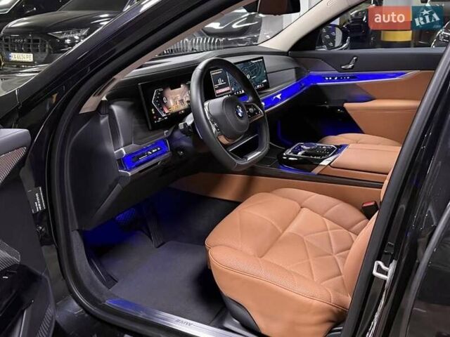Черный БМВ 7 Серия, объемом двигателя 2.99 л и пробегом 8 тыс. км за 129500 $, фото 40 на Automoto.ua