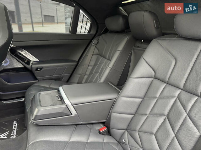 Чорний БМВ 7 Серія, об'ємом двигуна 2.99 л та пробігом 84 тис. км за 115000 $, фото 29 на Automoto.ua