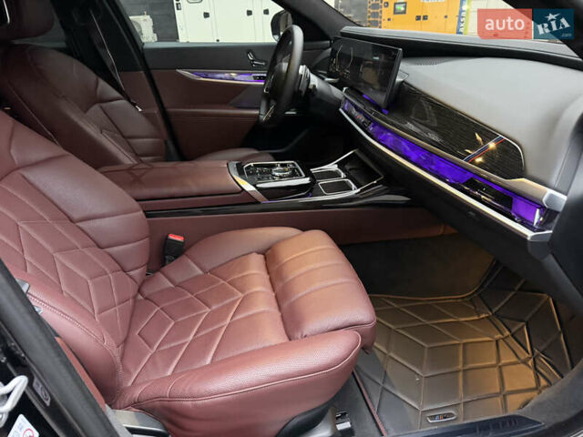 Черный БМВ 7 Серия, объемом двигателя 2.99 л и пробегом 47 тыс. км за 121500 $, фото 71 на Automoto.ua