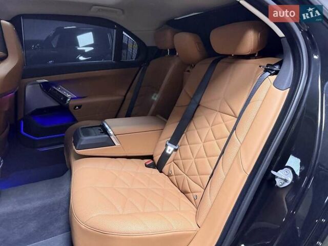 Черный БМВ 7 Серия, объемом двигателя 2.99 л и пробегом 8 тыс. км за 129500 $, фото 61 на Automoto.ua