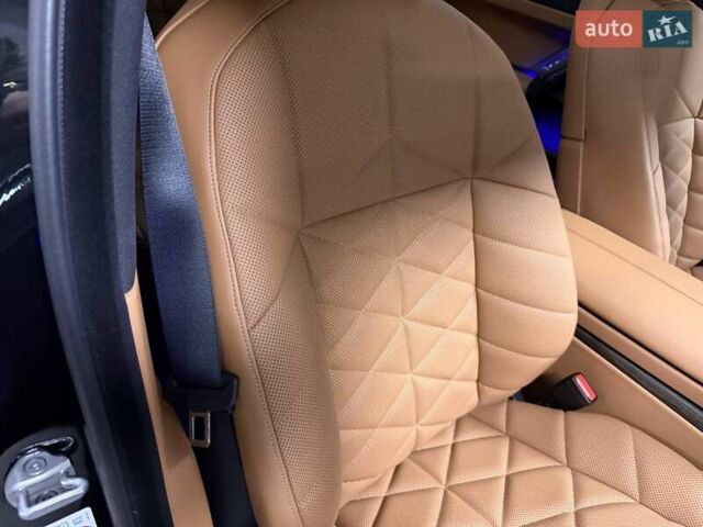 Черный БМВ 7 Серия, объемом двигателя 2.99 л и пробегом 8 тыс. км за 129500 $, фото 100 на Automoto.ua
