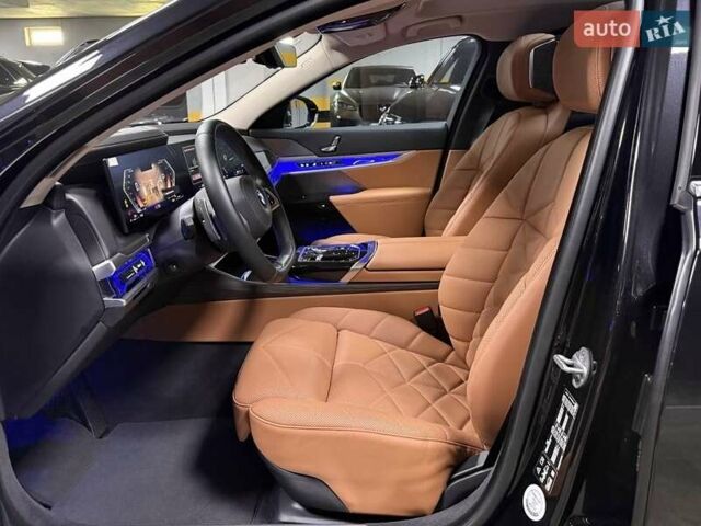Черный БМВ 7 Серия, объемом двигателя 2.99 л и пробегом 8 тыс. км за 129500 $, фото 41 на Automoto.ua