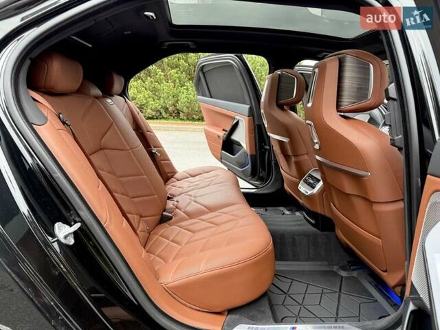 Черный БМВ 7 Серия, объемом двигателя 4.39 л и пробегом 25 тыс. км за 139900 $, фото 46 на Automoto.ua