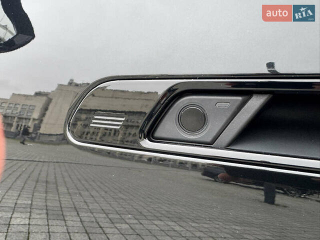 Чорний БМВ 7 Серія, об'ємом двигуна 2.99 л та пробігом 84 тис. км за 115000 $, фото 22 на Automoto.ua