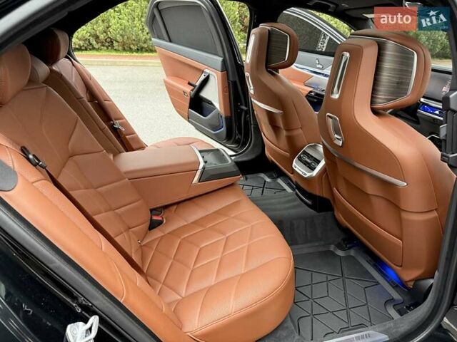 Черный БМВ 7 Серия, объемом двигателя 4.39 л и пробегом 25 тыс. км за 139900 $, фото 49 на Automoto.ua