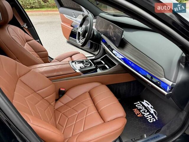 Черный БМВ 7 Серия, объемом двигателя 4.39 л и пробегом 25 тыс. км за 139900 $, фото 36 на Automoto.ua