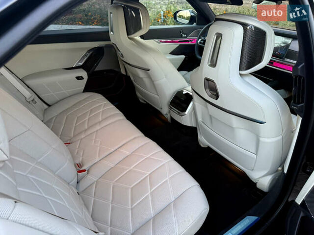 Черный БМВ 7 Серия, объемом двигателя 2.99 л и пробегом 9 тыс. км за 140000 $, фото 30 на Automoto.ua