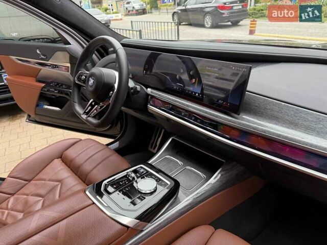 Чорний БМВ 7 Серія, об'ємом двигуна 3 л та пробігом 17 тис. км за 113900 $, фото 58 на Automoto.ua