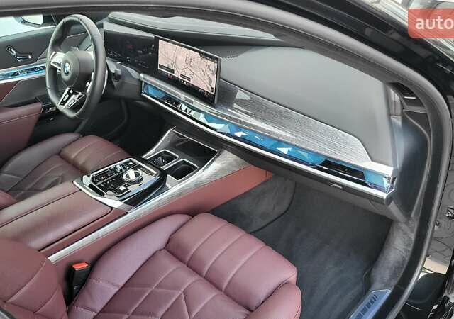 Черный БМВ 7 Серия, объемом двигателя 2.99 л и пробегом 17 тыс. км за 144546 $, фото 17 на Automoto.ua