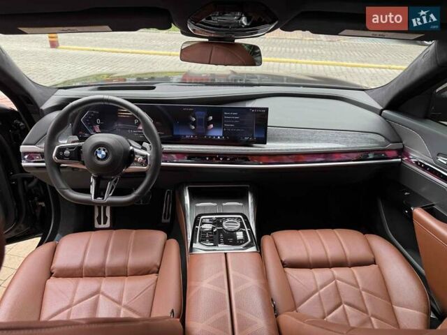 Чорний БМВ 7 Серія, об'ємом двигуна 3 л та пробігом 17 тис. км за 113900 $, фото 49 на Automoto.ua