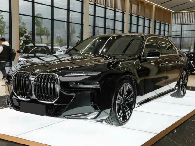 Черный БМВ 7 Серия, объемом двигателя 3 л и пробегом 5 тыс. км за 71000 $, фото 2 на Automoto.ua