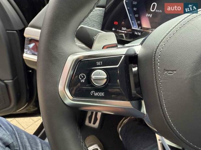 Чорний БМВ 7 Серія, об'ємом двигуна 3 л та пробігом 17 тис. км за 113900 $, фото 24 на Automoto.ua