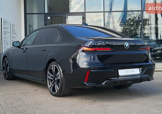 Черный БМВ 7 Серия, объемом двигателя 2.99 л и пробегом 17 тыс. км за 144546 $, фото 7 на Automoto.ua