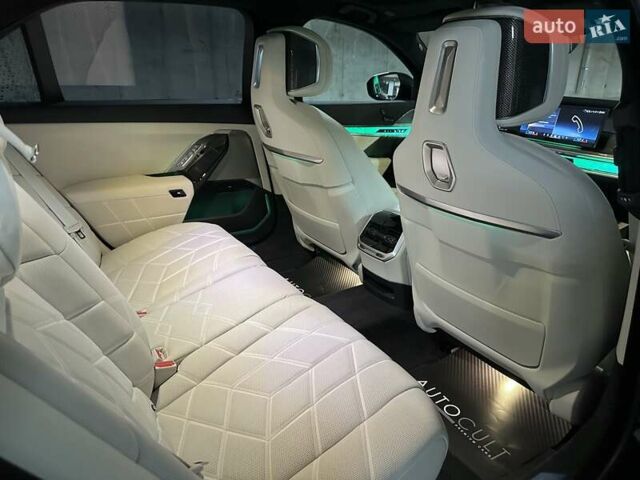 Черный БМВ 7 Серия, объемом двигателя 2.99 л и пробегом 8 тыс. км за 146000 $, фото 31 на Automoto.ua