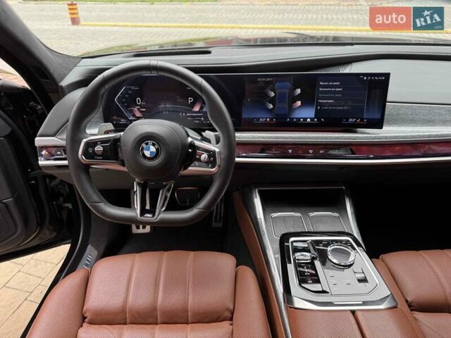 Чорний БМВ 7 Серія, об'ємом двигуна 3 л та пробігом 17 тис. км за 113900 $, фото 50 на Automoto.ua