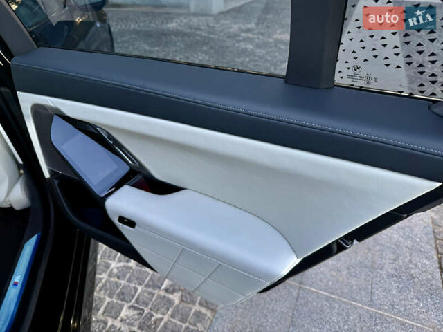 Черный БМВ 7 Серия, объемом двигателя 2.99 л и пробегом 9 тыс. км за 140000 $, фото 29 на Automoto.ua