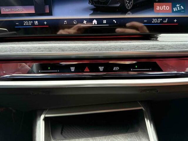 Чорний БМВ 7 Серія, об'ємом двигуна 3 л та пробігом 17 тис. км за 113900 $, фото 37 на Automoto.ua