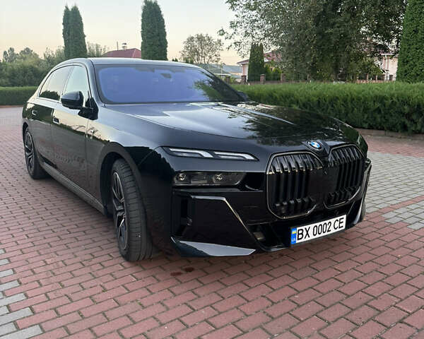 Черный БМВ 7 Серия, объемом двигателя 2.99 л и пробегом 25 тыс. км за 152047 $, фото 8 на Automoto.ua