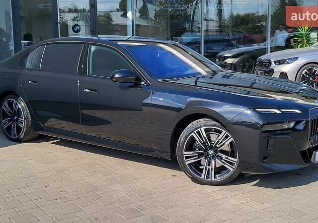 Черный БМВ 7 Серия, объемом двигателя 2.99 л и пробегом 17 тыс. км за 144546 $, фото 2 на Automoto.ua