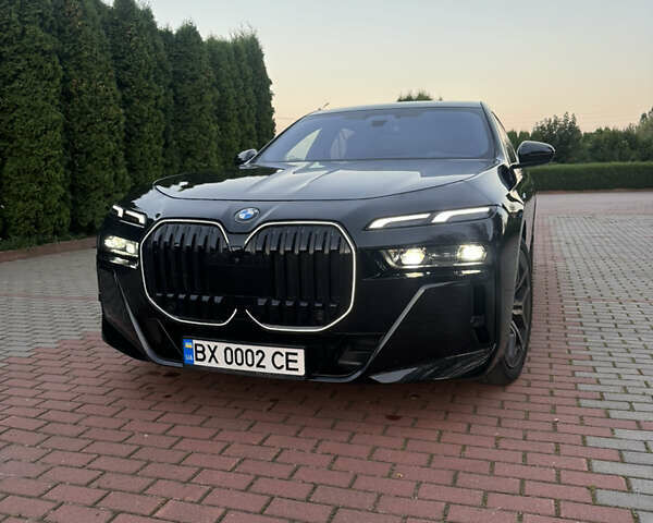 Черный БМВ 7 Серия, объемом двигателя 2.99 л и пробегом 25 тыс. км за 152047 $, фото 10 на Automoto.ua