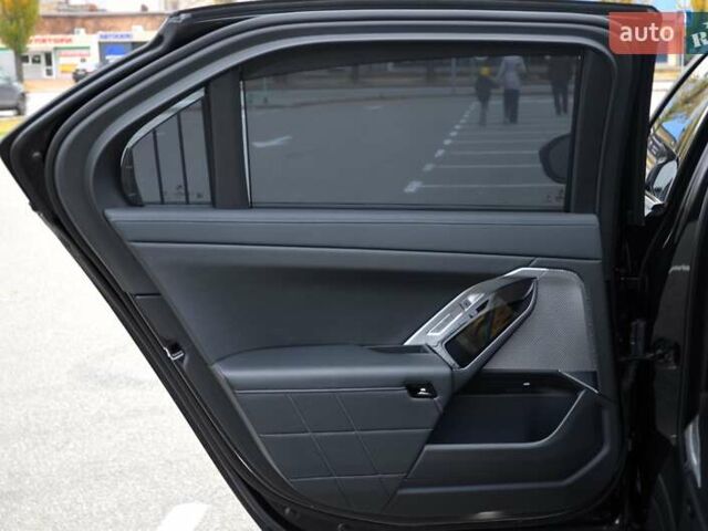 Черный БМВ 7 Серия, объемом двигателя 4.4 л и пробегом 23 тыс. км за 169999 $, фото 38 на Automoto.ua