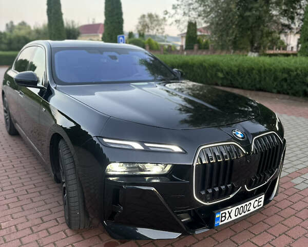 Черный БМВ 7 Серия, объемом двигателя 2.99 л и пробегом 25 тыс. км за 152047 $, фото 24 на Automoto.ua