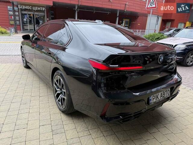 Чорний БМВ 7 Серія, об'ємом двигуна 3 л та пробігом 17 тис. км за 113900 $, фото 10 на Automoto.ua