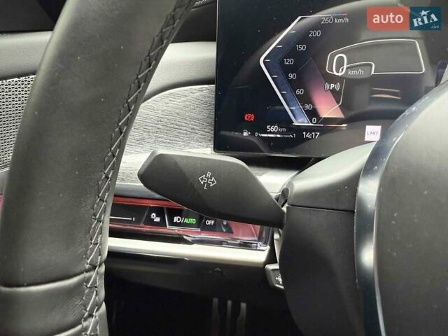 Чорний БМВ 7 Серія, об'ємом двигуна 3 л та пробігом 17 тис. км за 113900 $, фото 26 на Automoto.ua