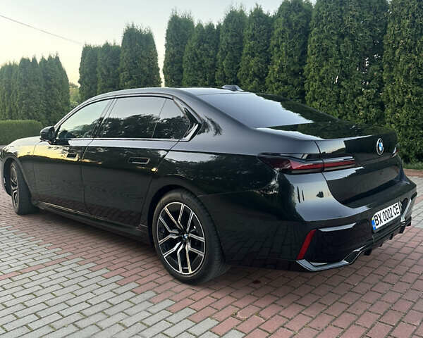 Черный БМВ 7 Серия, объемом двигателя 2.99 л и пробегом 25 тыс. км за 152047 $, фото 3 на Automoto.ua