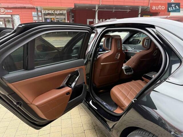 Чорний БМВ 7 Серія, об'ємом двигуна 3 л та пробігом 17 тис. км за 113900 $, фото 41 на Automoto.ua