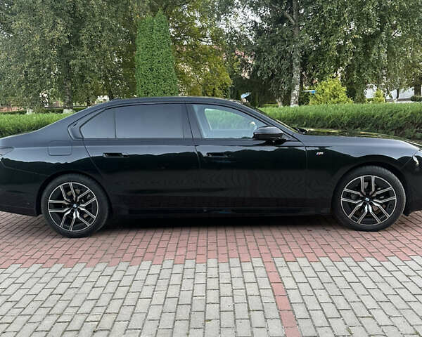Черный БМВ 7 Серия, объемом двигателя 2.99 л и пробегом 25 тыс. км за 152047 $, фото 7 на Automoto.ua
