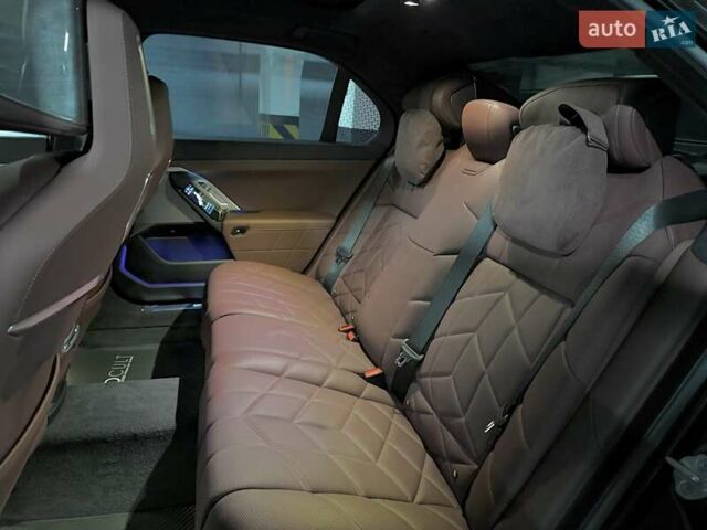 Черный БМВ 7 Серия, объемом двигателя 2.99 л и пробегом 9 тыс. км за 175000 $, фото 33 на Automoto.ua