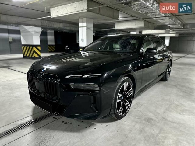 Черный БМВ 7 Серия, объемом двигателя 2.99 л и пробегом 8 тыс. км за 146000 $, фото 2 на Automoto.ua