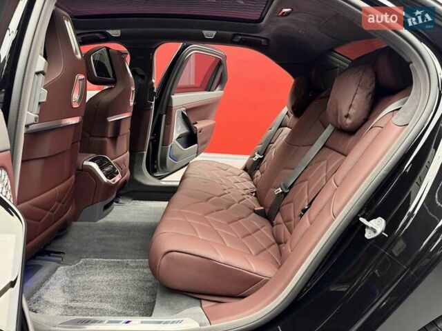 Черный БМВ 7 Серия, объемом двигателя 3 л и пробегом 27 тыс. км за 153900 $, фото 48 на Automoto.ua