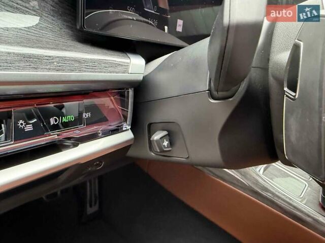 Чорний БМВ 7 Серія, об'ємом двигуна 3 л та пробігом 17 тис. км за 113900 $, фото 23 на Automoto.ua