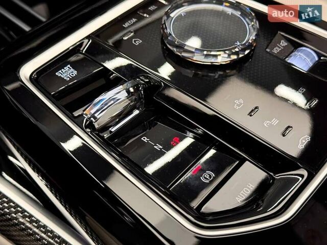 Черный БМВ 7 Серия, объемом двигателя 2.99 л и пробегом 7 тыс. км за 154900 $, фото 27 на Automoto.ua